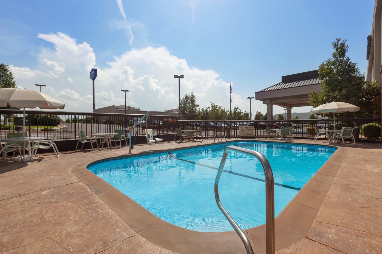 Hampton Inn Saint Robert - thumb 1