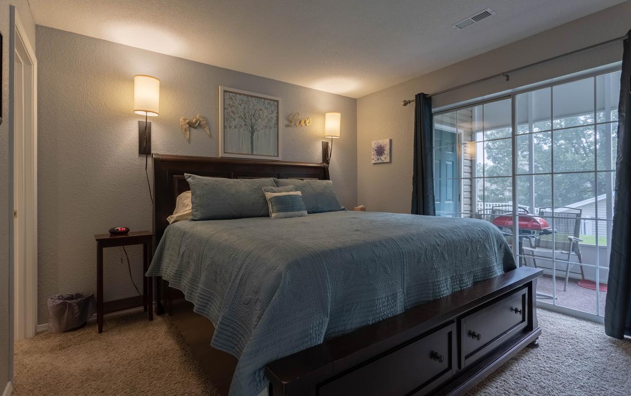 Liberty Place Condo - thumb 15