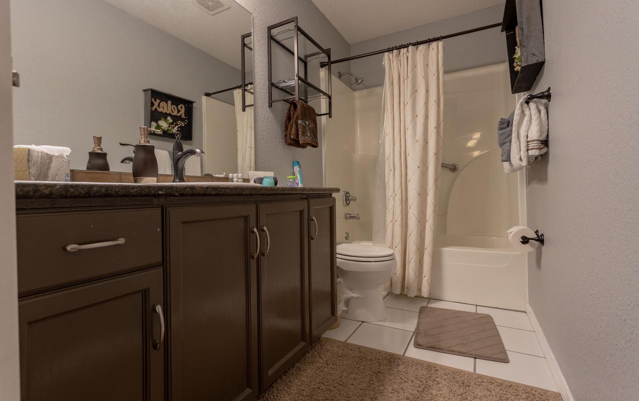 Liberty Place Condo - thumb 12