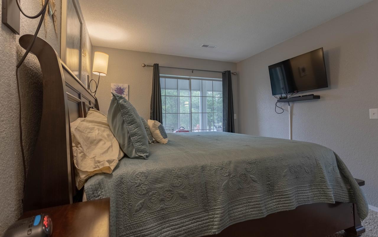Liberty Place Condo - thumb 18