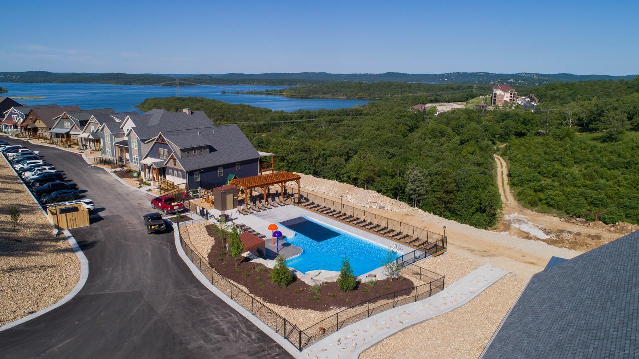Lakefront Haven Home - thumb 32