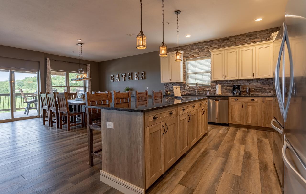 Lakefront Haven Home - thumb 23