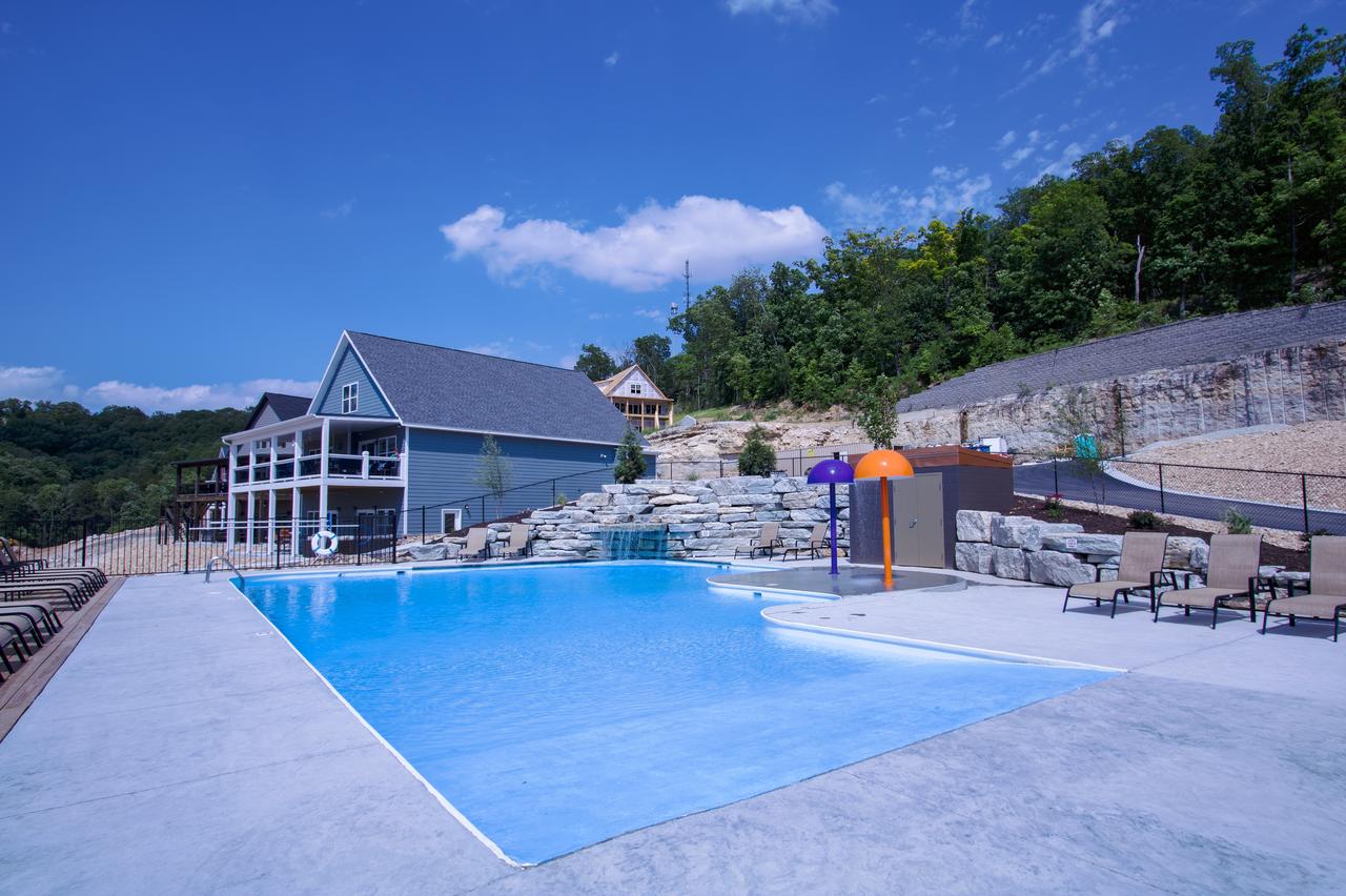 Lakefront Haven Home - thumb 28