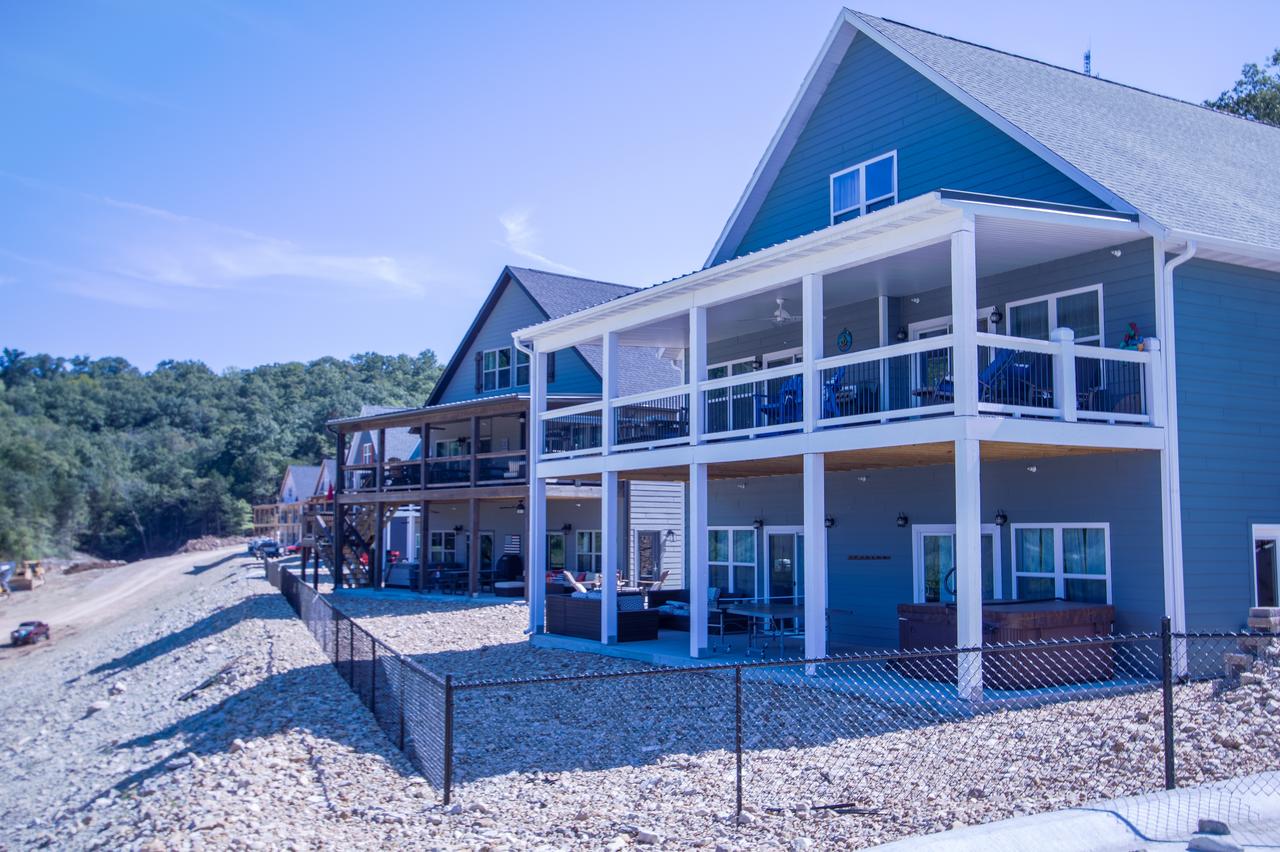 Lakefront Haven Home - thumb 42