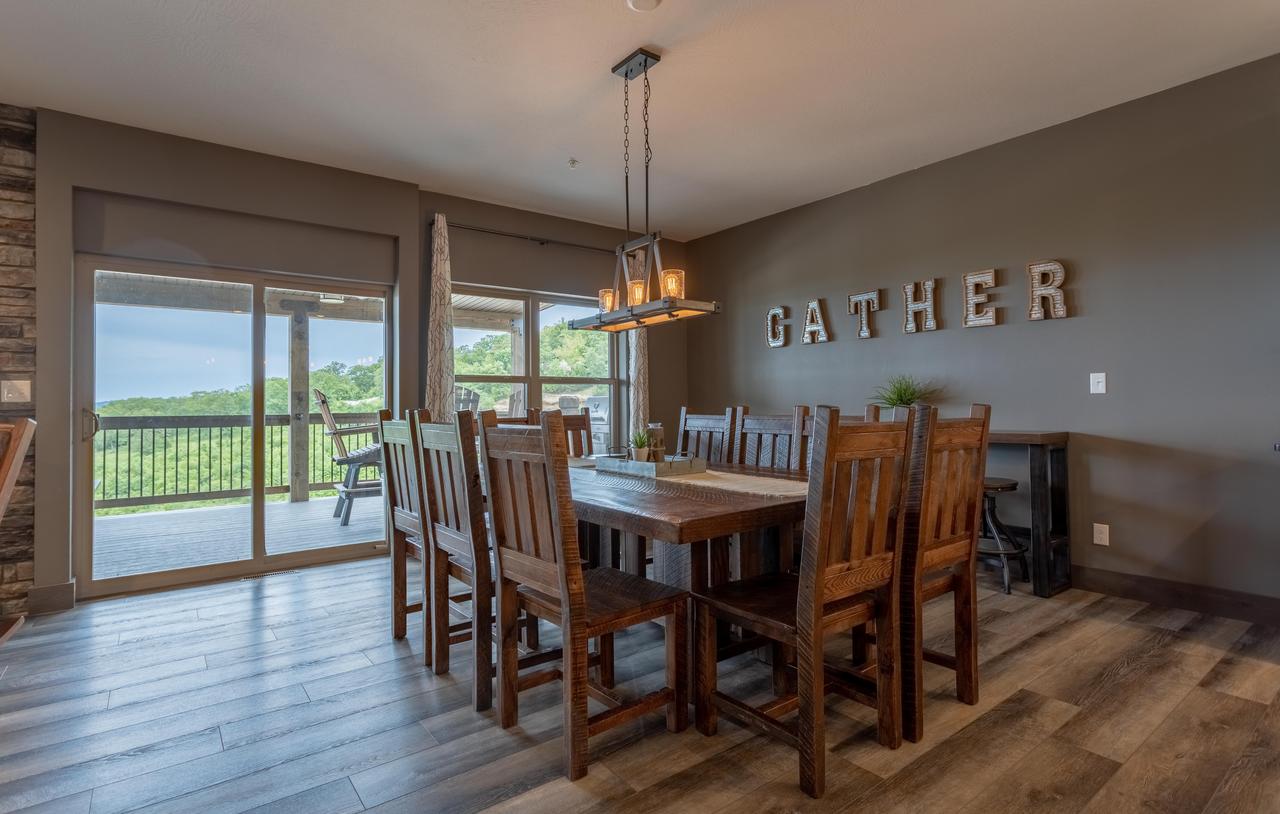 Lakefront Haven Home - thumb 1