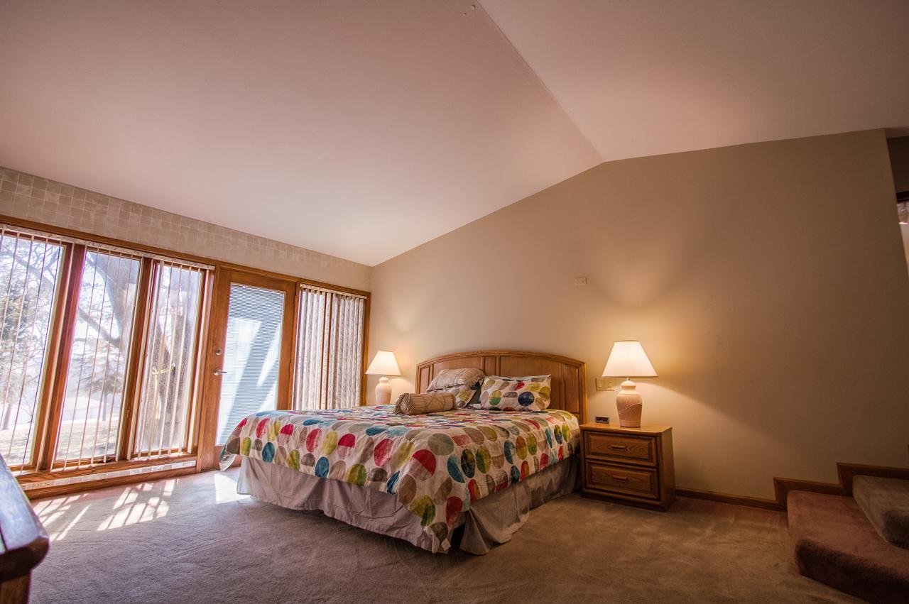 Woodlands Retreat Home - thumb 4