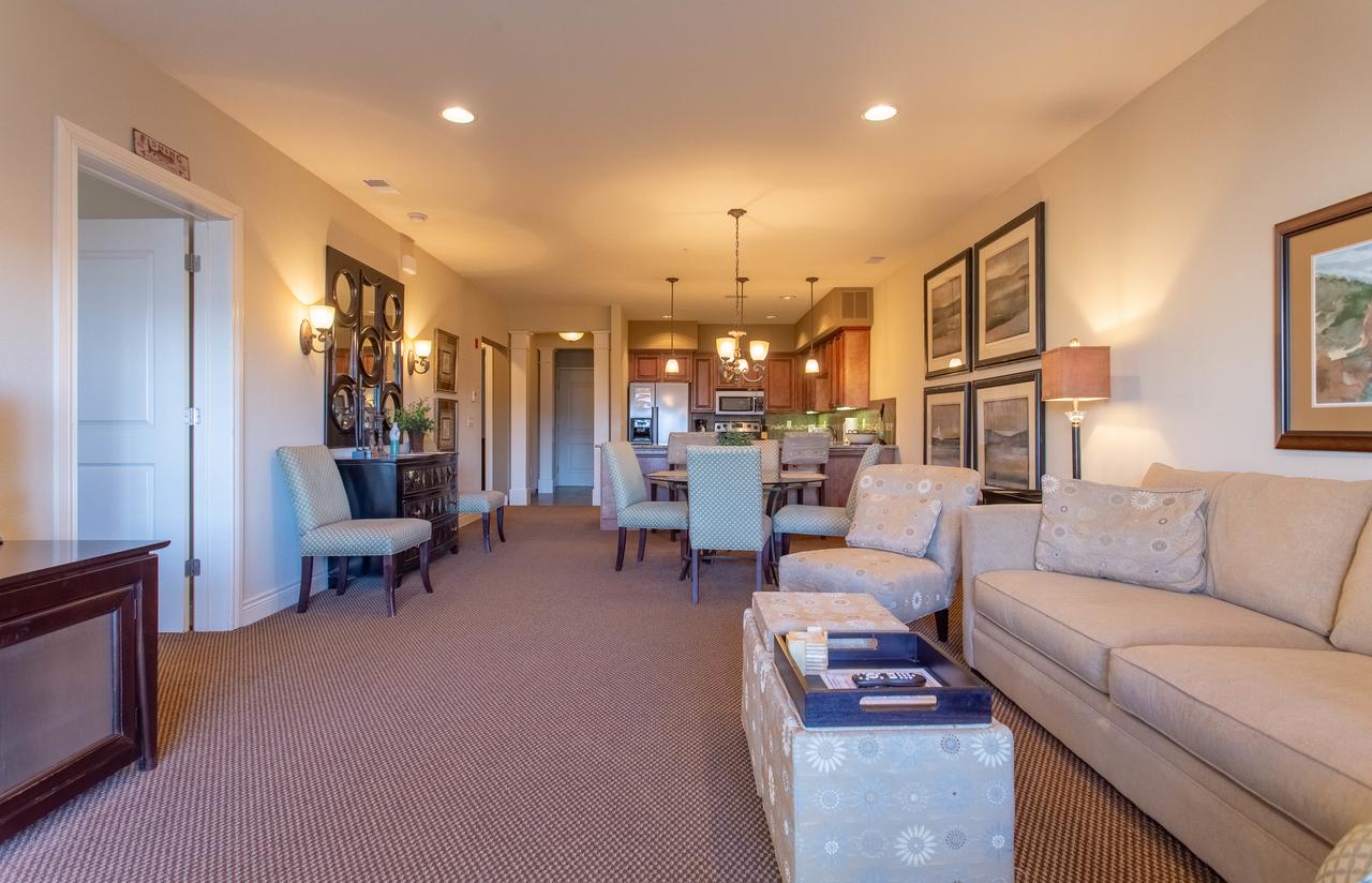Great Gatsby Condo - thumb 34