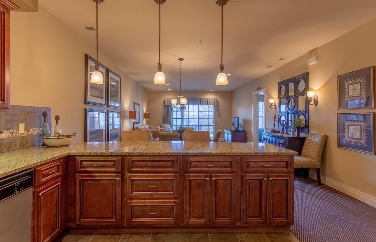 Great Gatsby Condo - thumb 20
