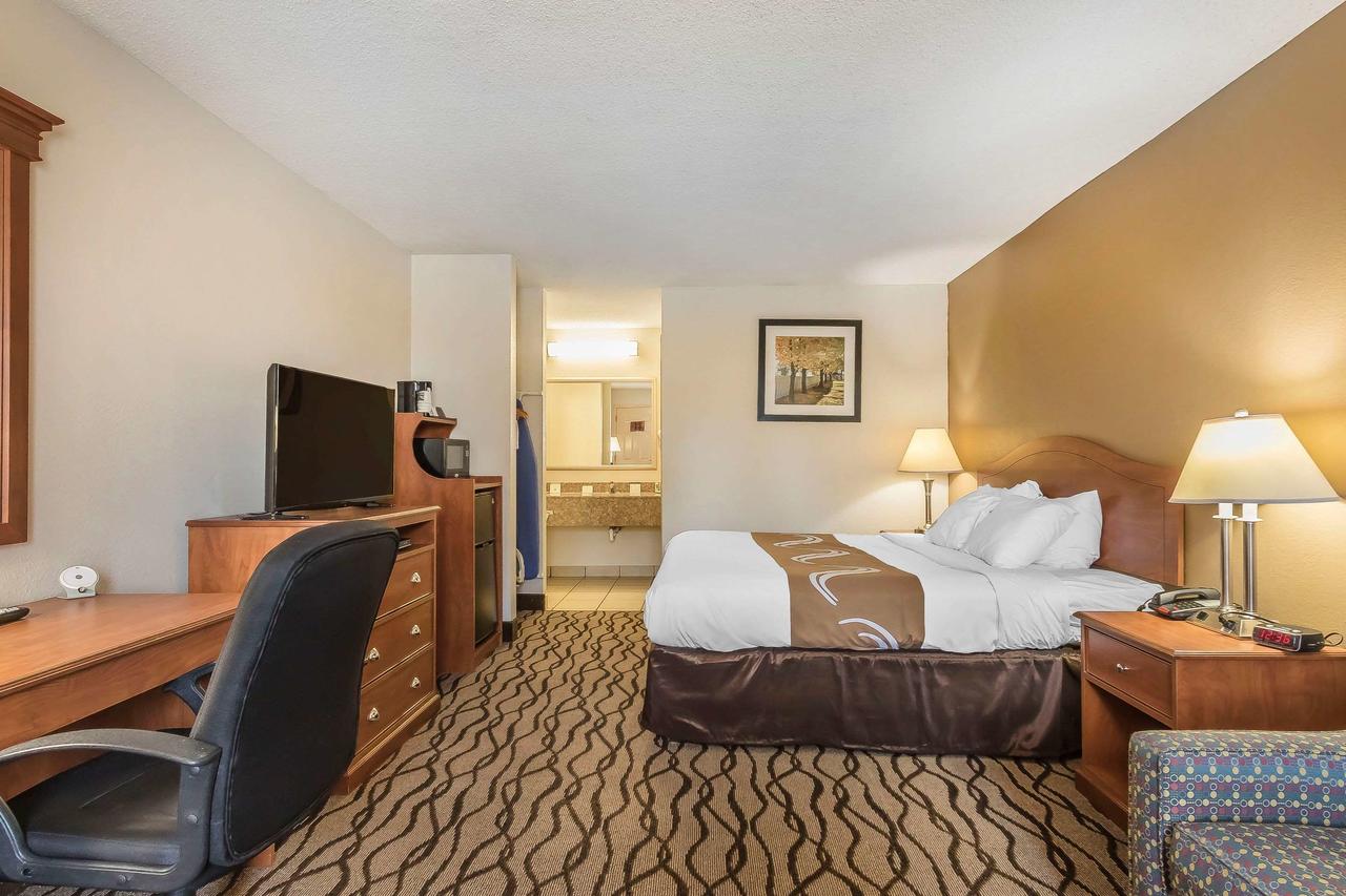 Quality Inn Charleston I-57 - thumb 24