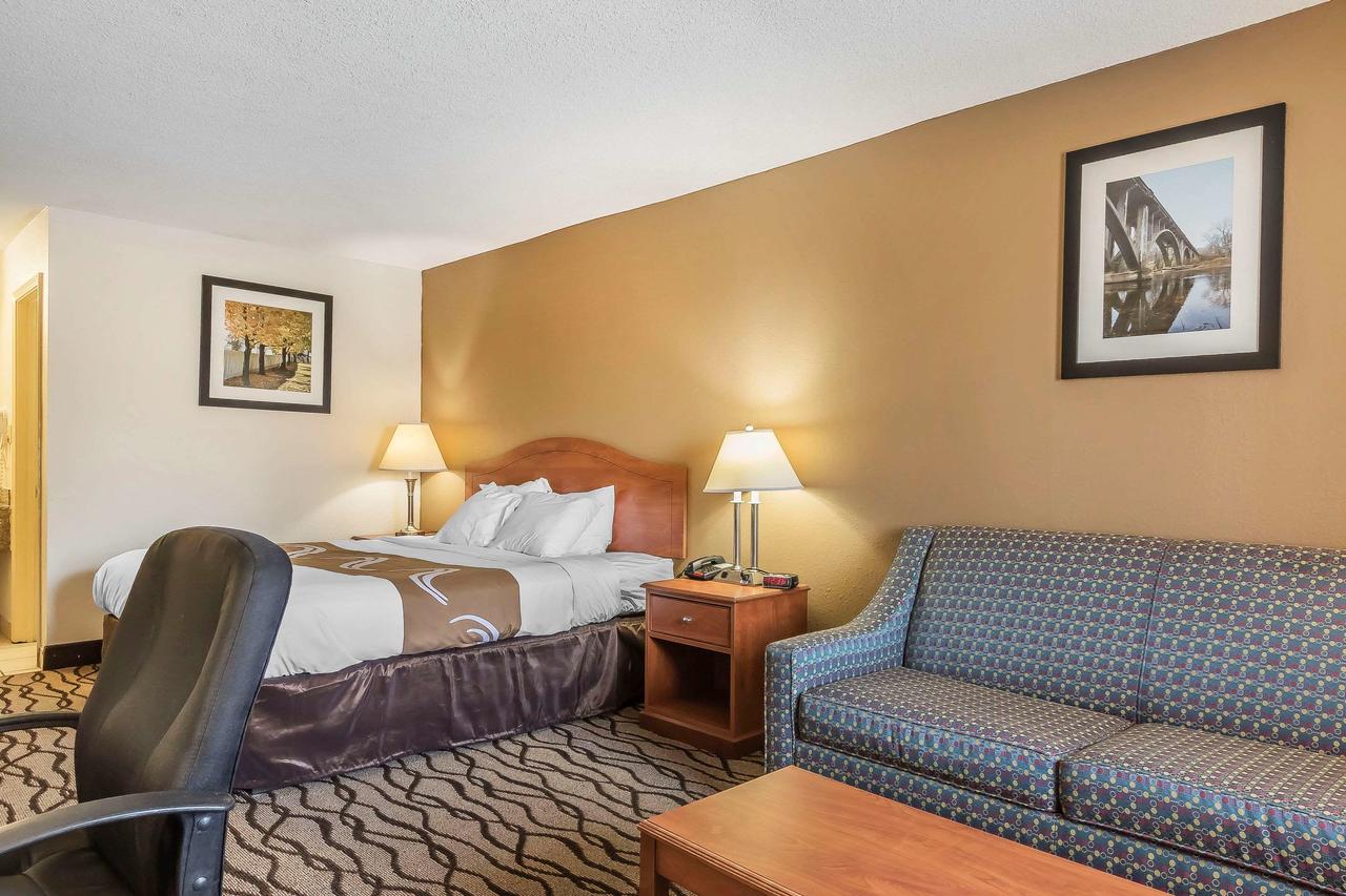 Quality Inn Charleston I-57 - thumb 1