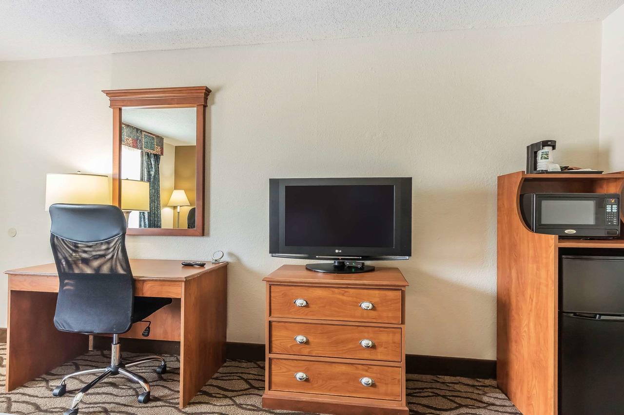 Quality Inn Charleston I-57 - thumb 21