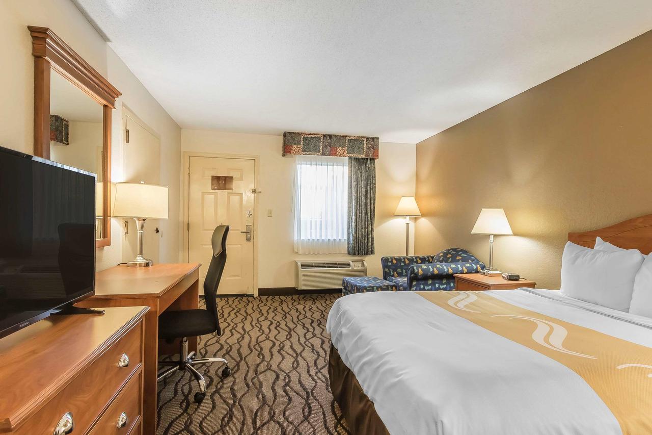 Quality Inn Charleston I-57 - thumb 20
