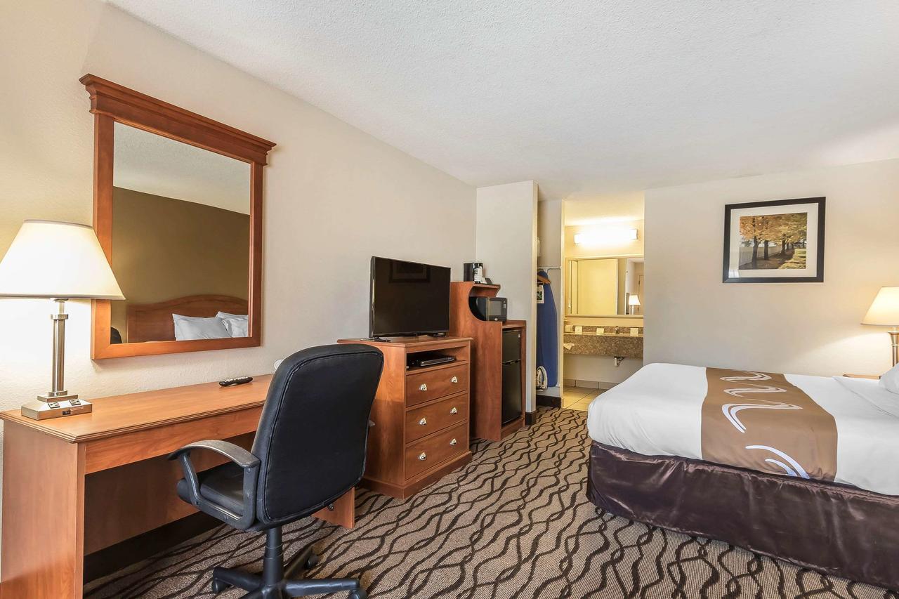 Quality Inn Charleston I-57 - thumb 6