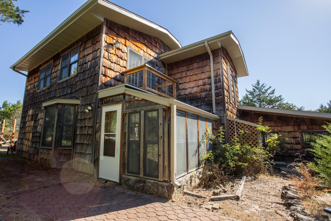 Henrys Hideaway Home - thumb 1