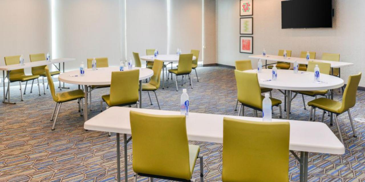 Holiday Inn Express - Alliance - thumb 2