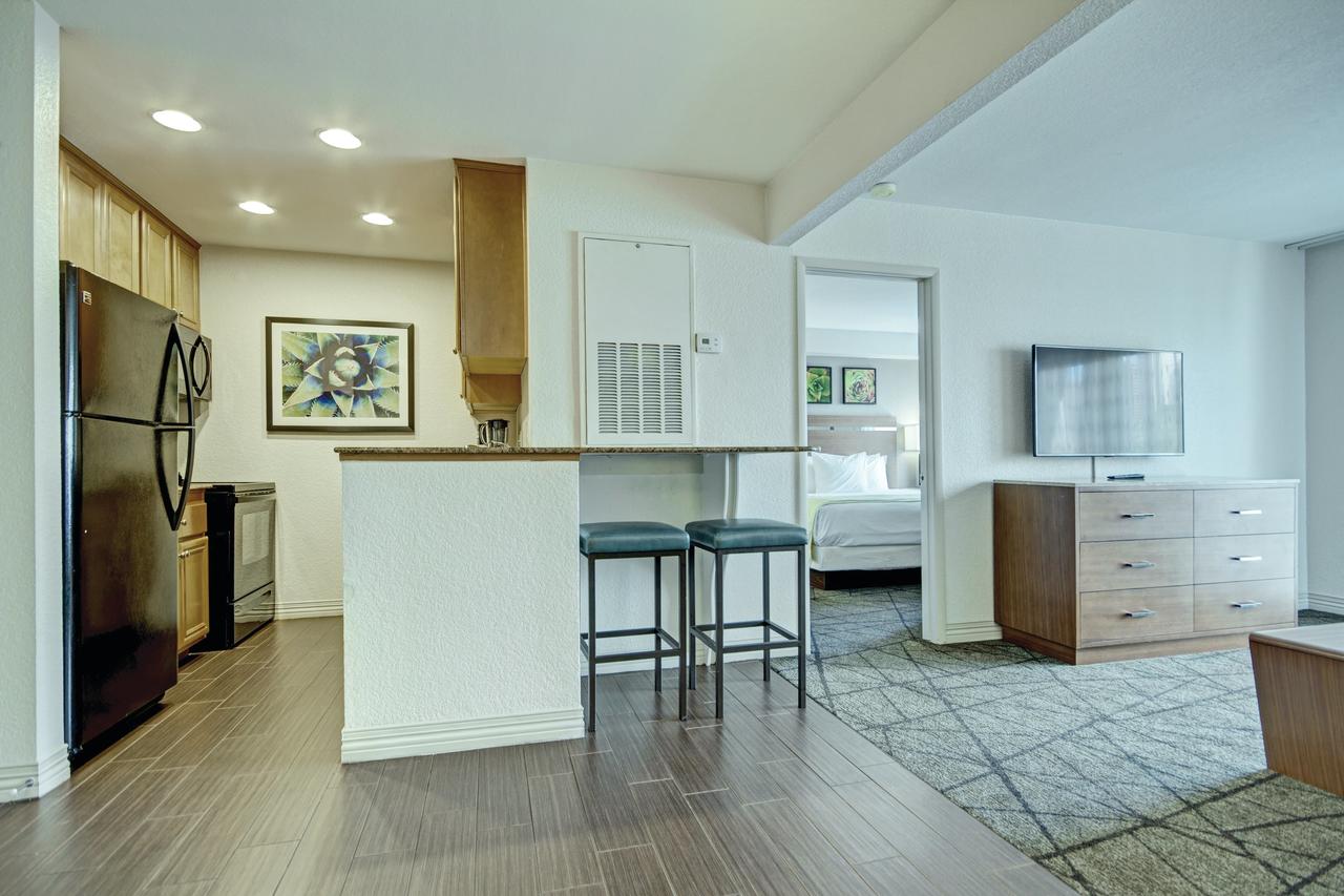 Desert Rose Resort - thumb 4