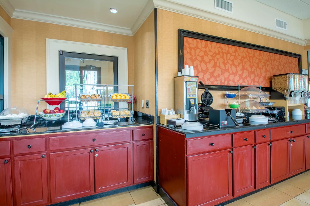 Anchorage Inn And Suites - thumb 12