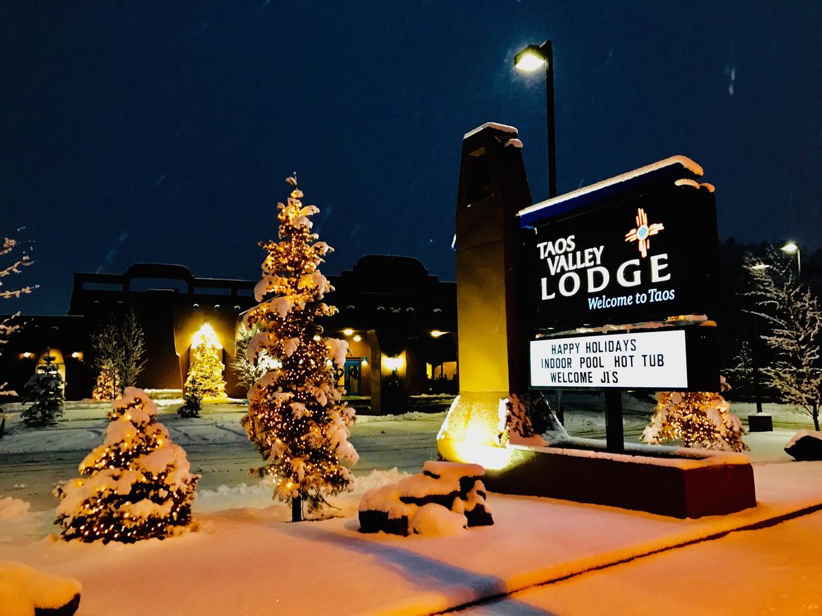 Taos Valley Lodge - thumb 3