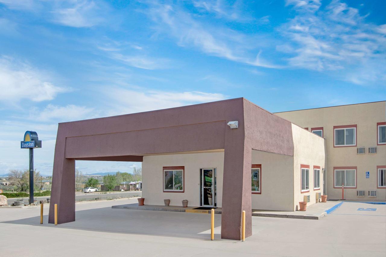 Days Inn By Wyndham Taos - thumb 0