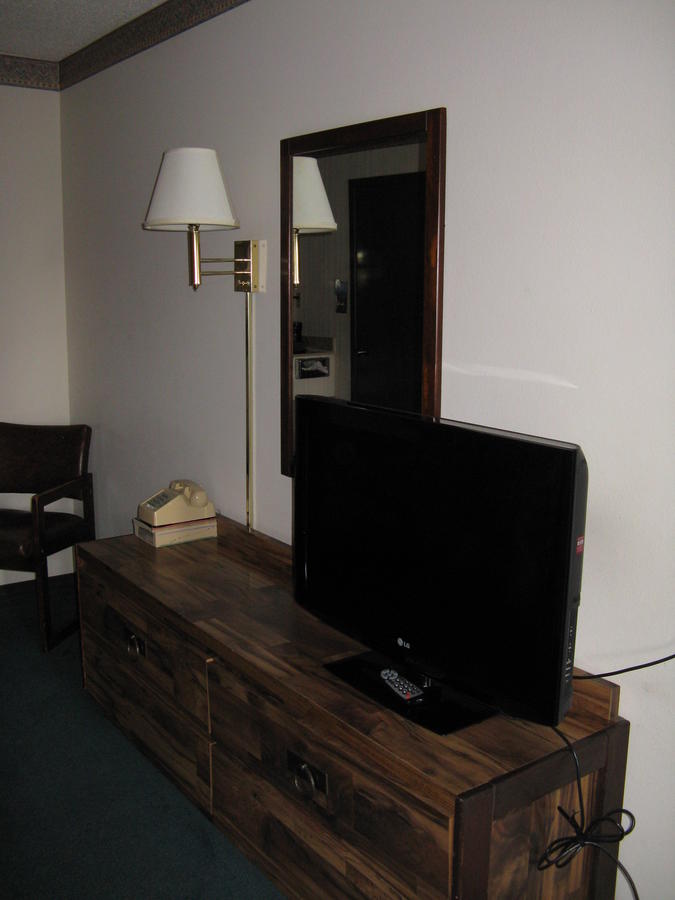 Branding Iron Motel - thumb 12