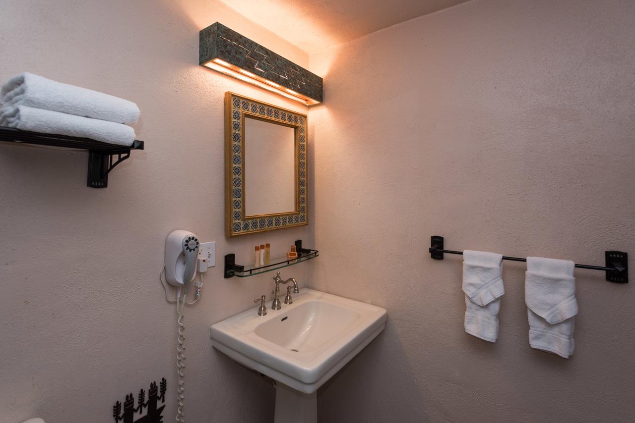 The Historic Taos Inn - thumb 32