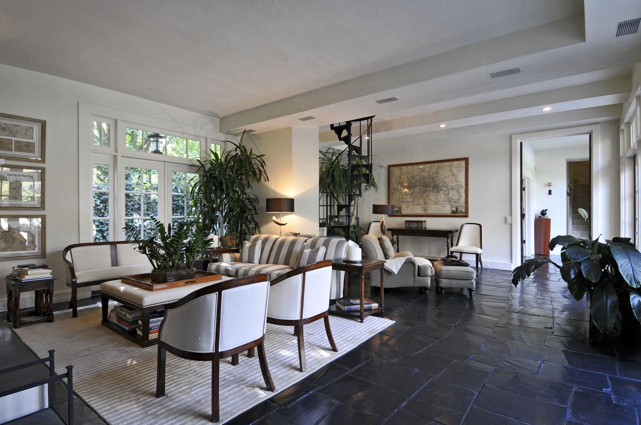 The Baker House 1650 - thumb 37