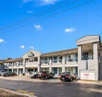 Days Inn by Wyndham Raleigh Glenwood-Crabtree - Accommodation Missouri