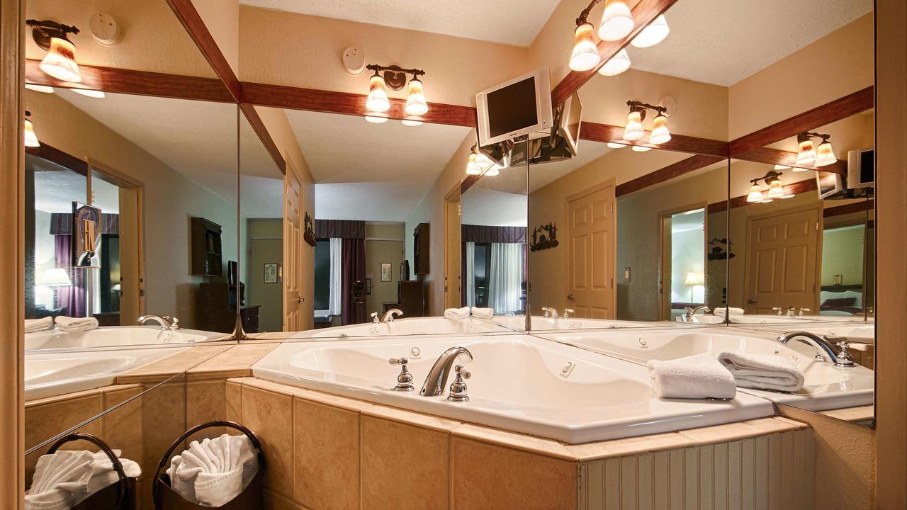 Best Western Mountain Lodge At Banner Elk - thumb 19