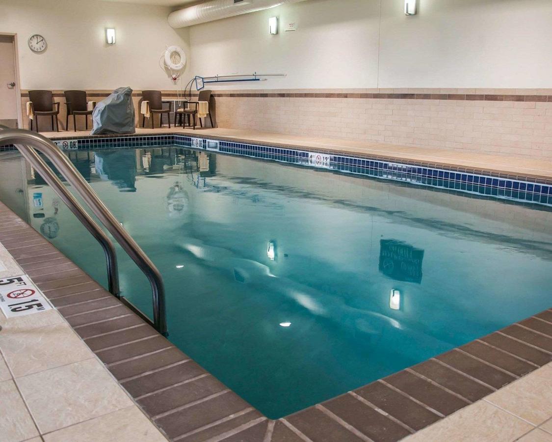 Sleep Inn & Suites I-94 - thumb 20