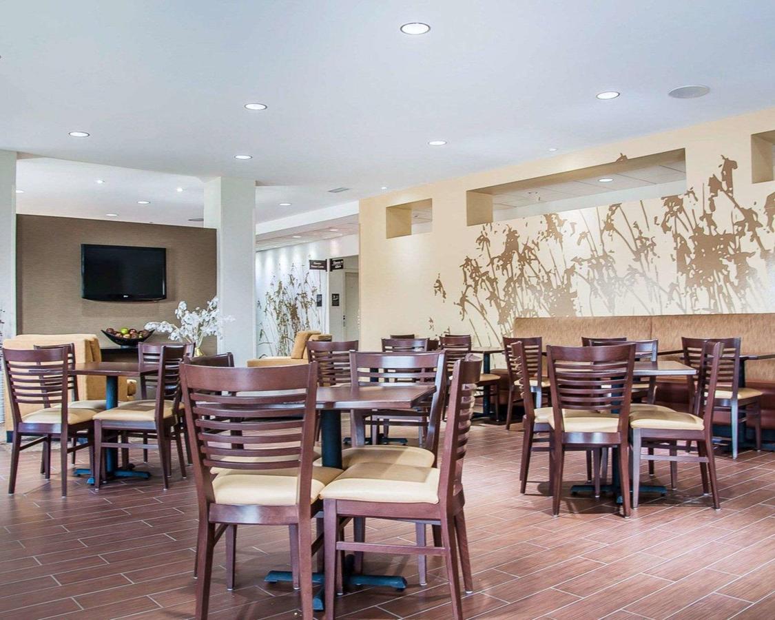 Sleep Inn & Suites I-94 - thumb 26