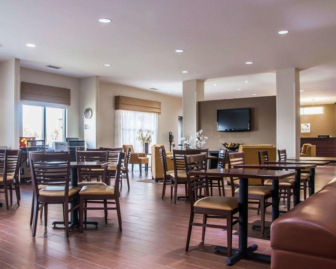 Sleep Inn & Suites I-94 - thumb 7
