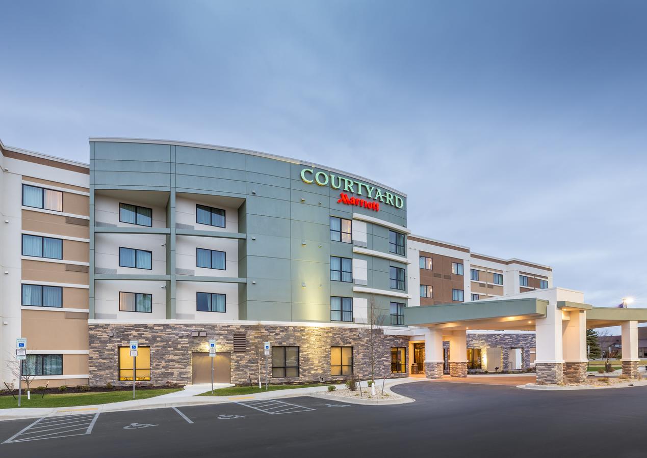Courtyard By Marriott Bismarck North - thumb 0