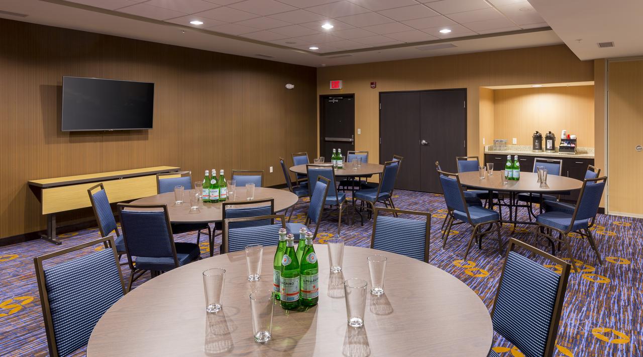 Courtyard By Marriott Bismarck North - thumb 5