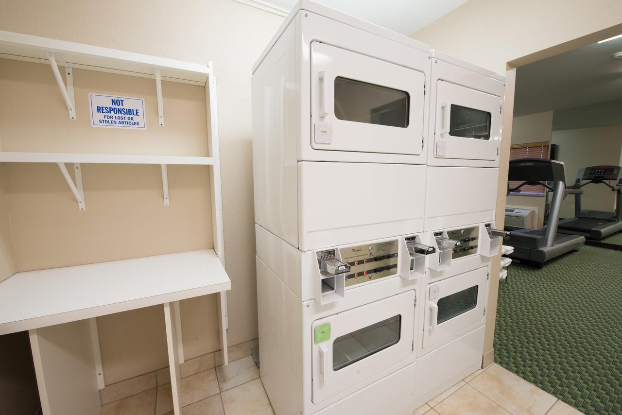 Candlewood Suites Bismarck - thumb 20