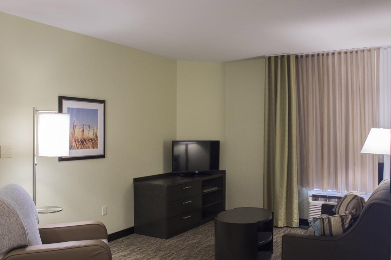 Candlewood Suites Bismarck - thumb 7