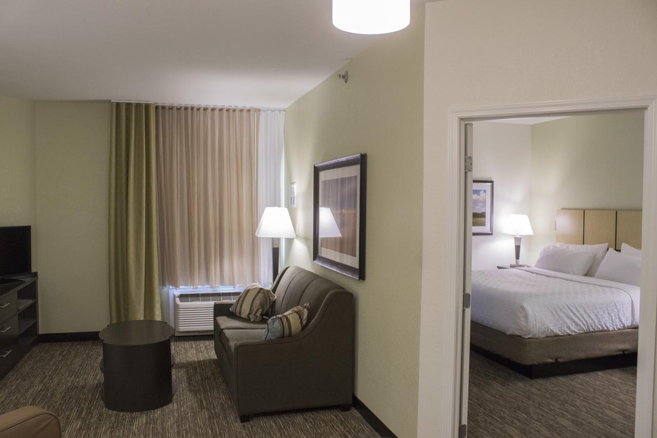 Candlewood Suites Bismarck - thumb 2