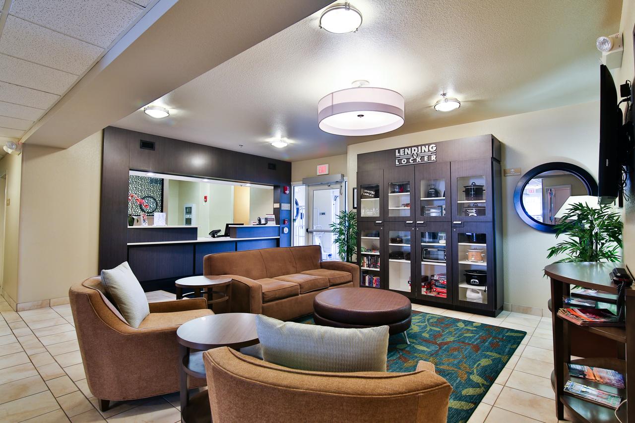 Candlewood Suites Bismarck - thumb 19