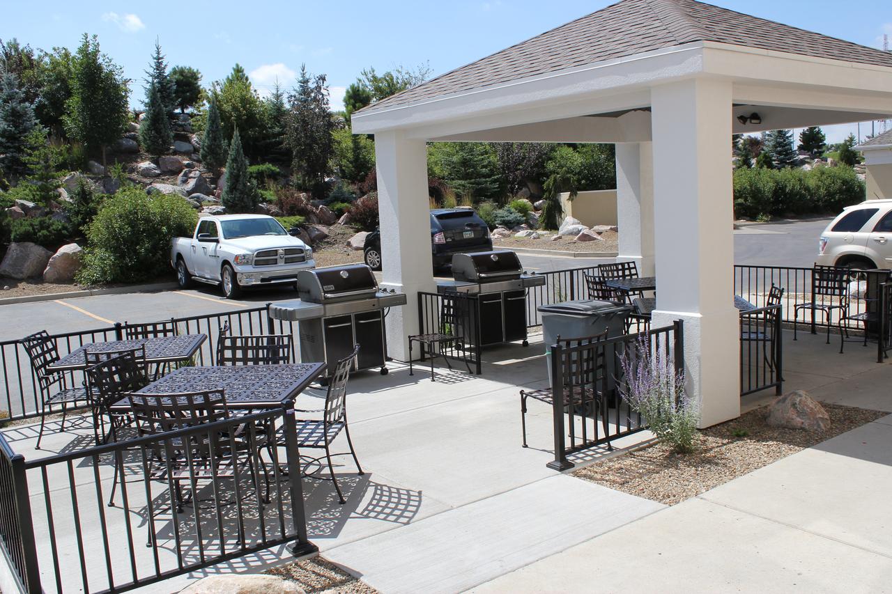 Candlewood Suites Bismarck - thumb 9