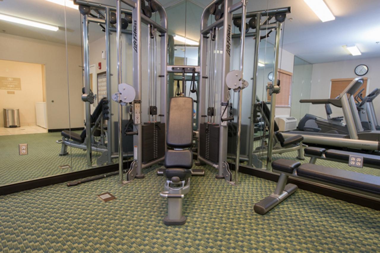 Candlewood Suites Bismarck - thumb 13