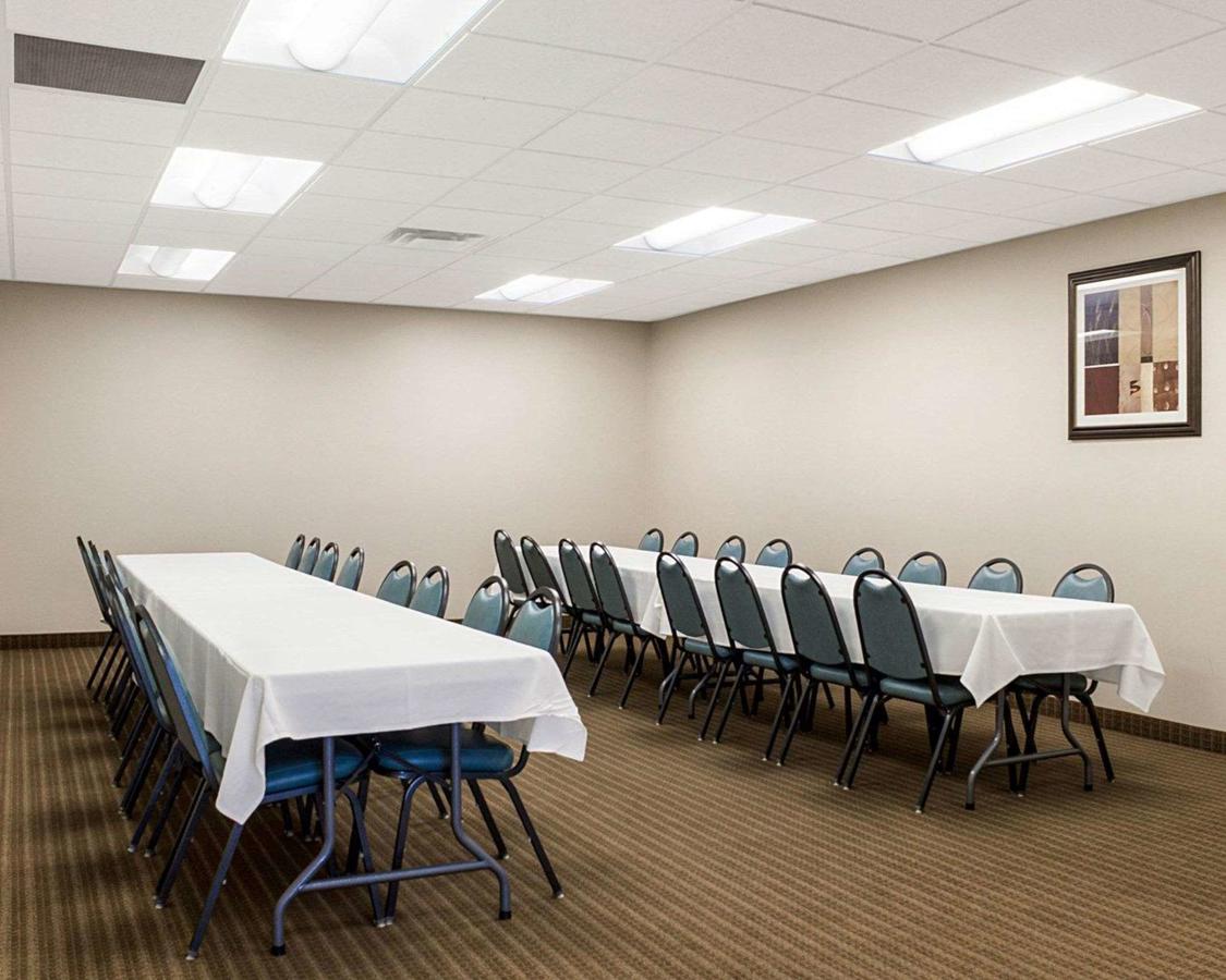 Quality Inn & Suites Conference Center And Water Park - thumb 26