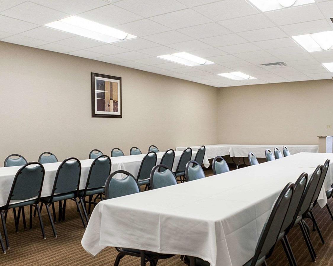 Quality Inn & Suites Conference Center And Water Park - thumb 14