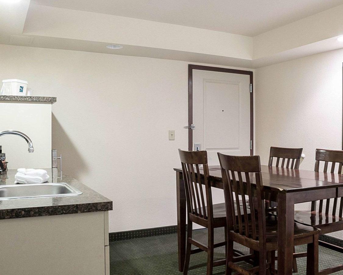 Quality Inn & Suites Conference Center And Water Park - thumb 6