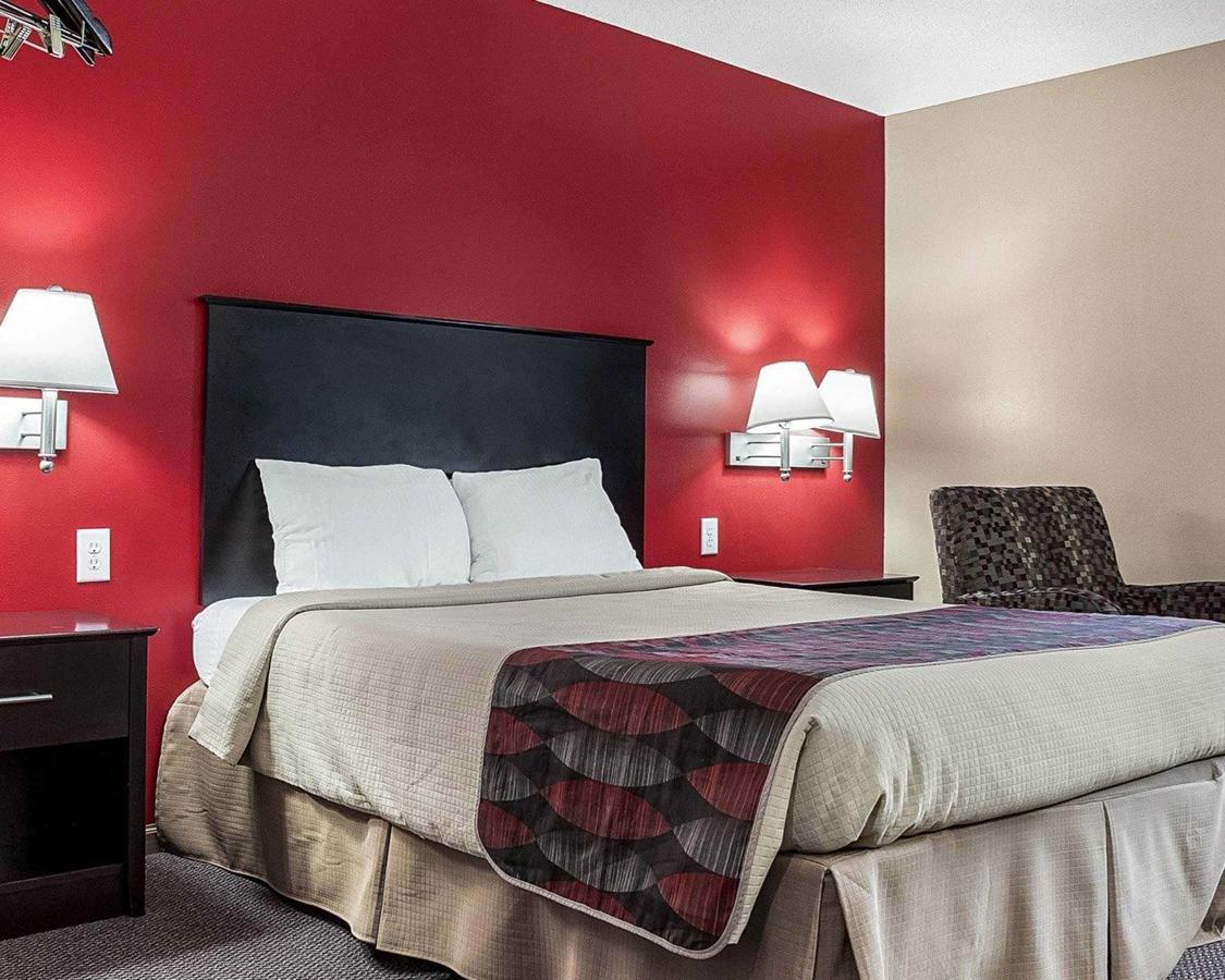 Econo Lodge Jamestown - thumb 9