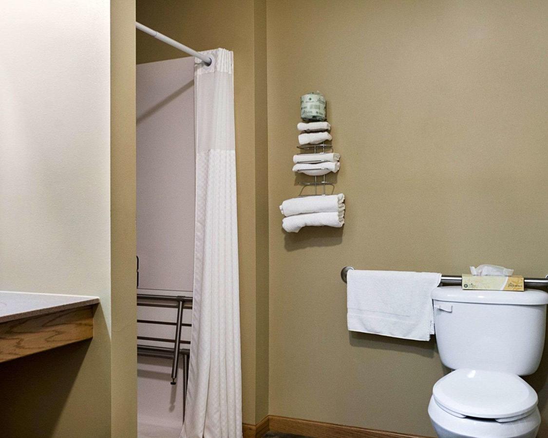 Econo Lodge Jamestown - thumb 12