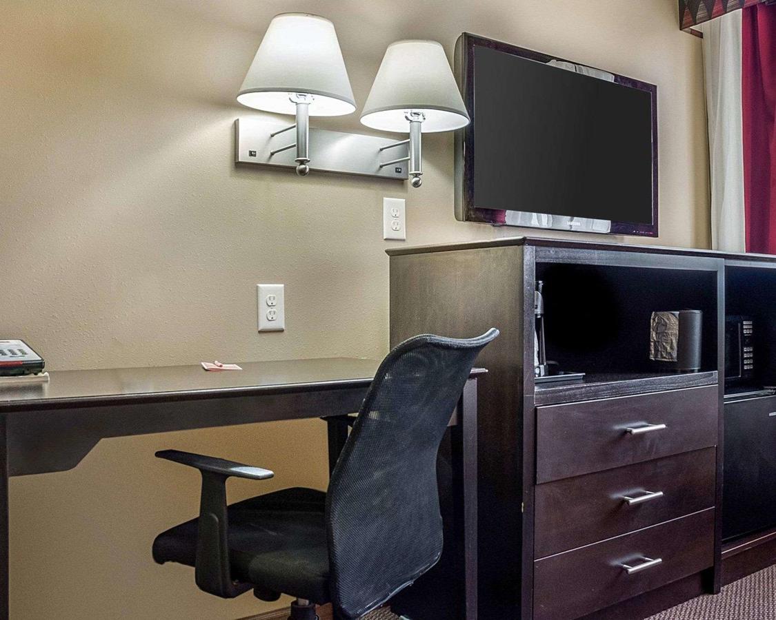 Econo Lodge Jamestown - thumb 4