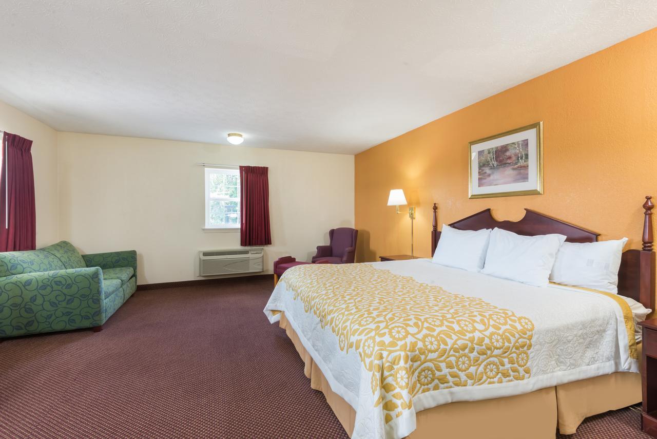Days Inn By Wyndham Amherst - thumb 0
