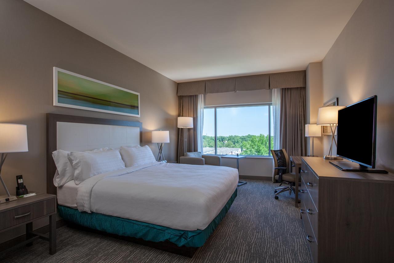 Holiday Inn Cleveland Clinic - thumb 6