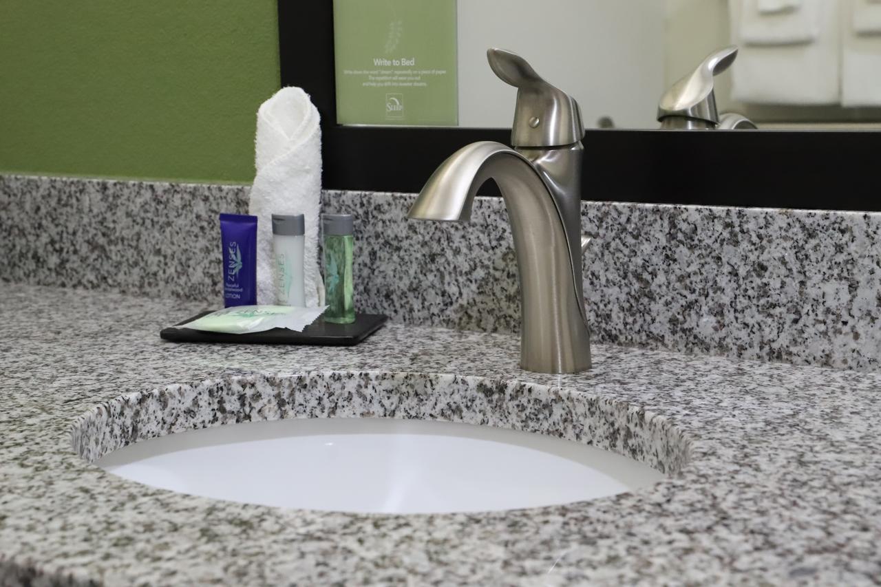 Sleep Inn & Suites Belmont - St. Clairsville - thumb 5