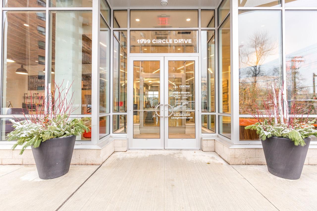 Global Luxury Suites At University Circle - thumb 2