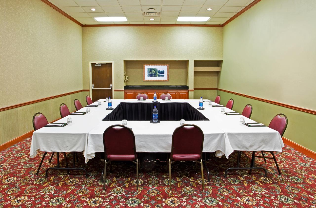 Holiday Inn Cincinnati-Eastgate - thumb 10